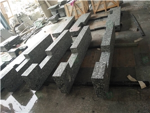 Spray Wave White Grey Granite Gate Post
